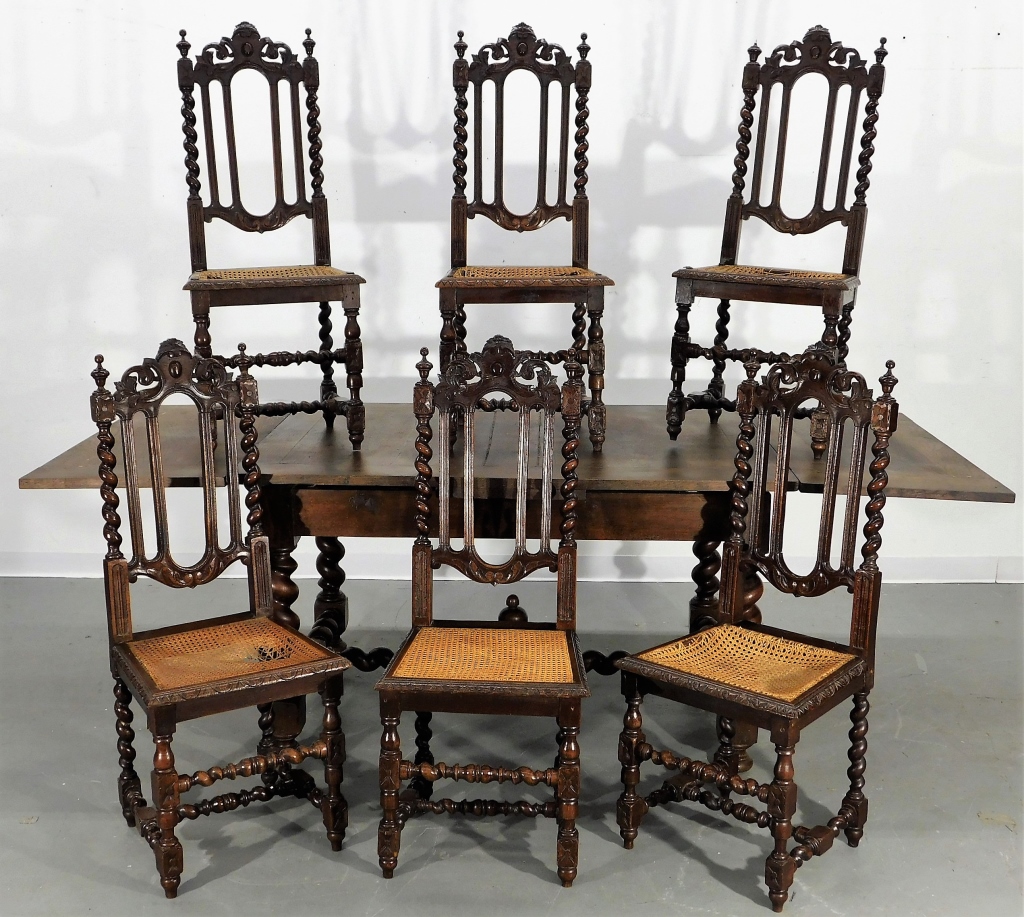 ENGLISH COUNTRY OAK DINING TABLE