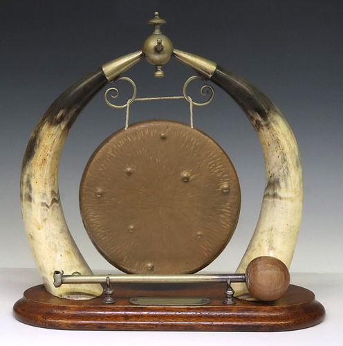 ENGLISH EDWARDIAN OAK &AMP; HORN