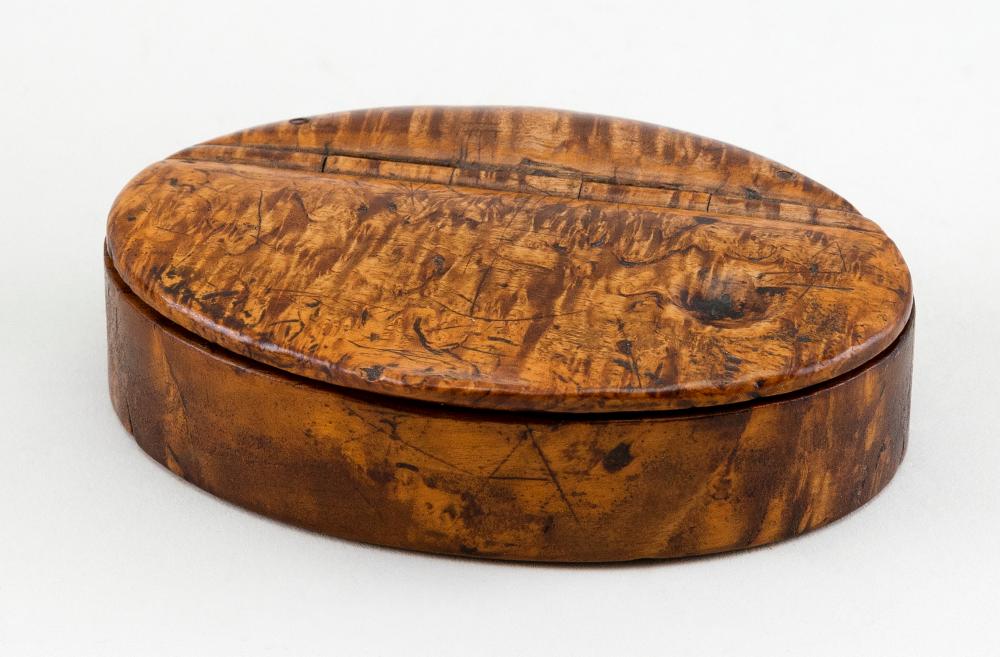 ENGLISH ELMWOOD SNUFF BOX 19TH