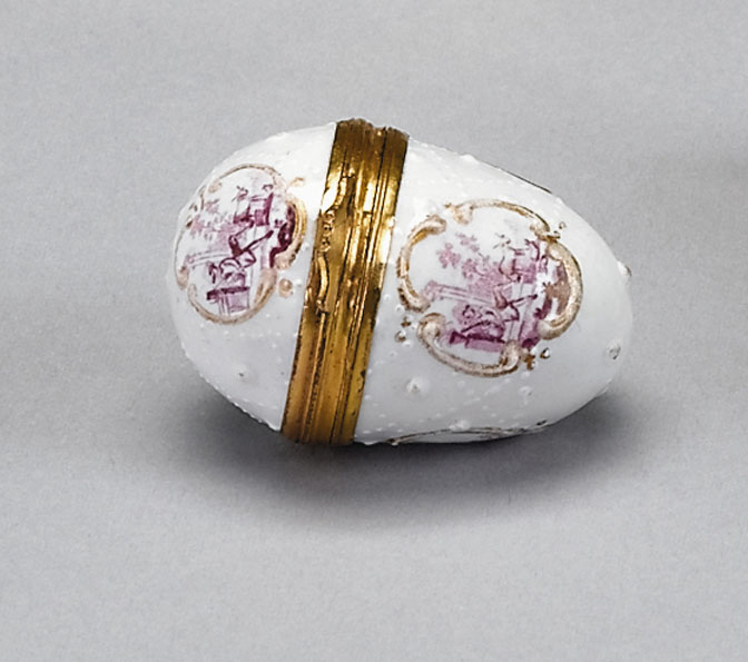 English enamel egg-form box   