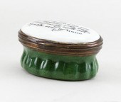 ENGLISH ENAMEL MOTTO PATCH BOX