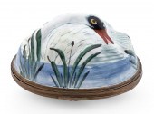 ENGLISH ENAMEL SWAN BONBONNIER