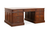 ENGLISH EXECUTIVE OAK PEDESTAL