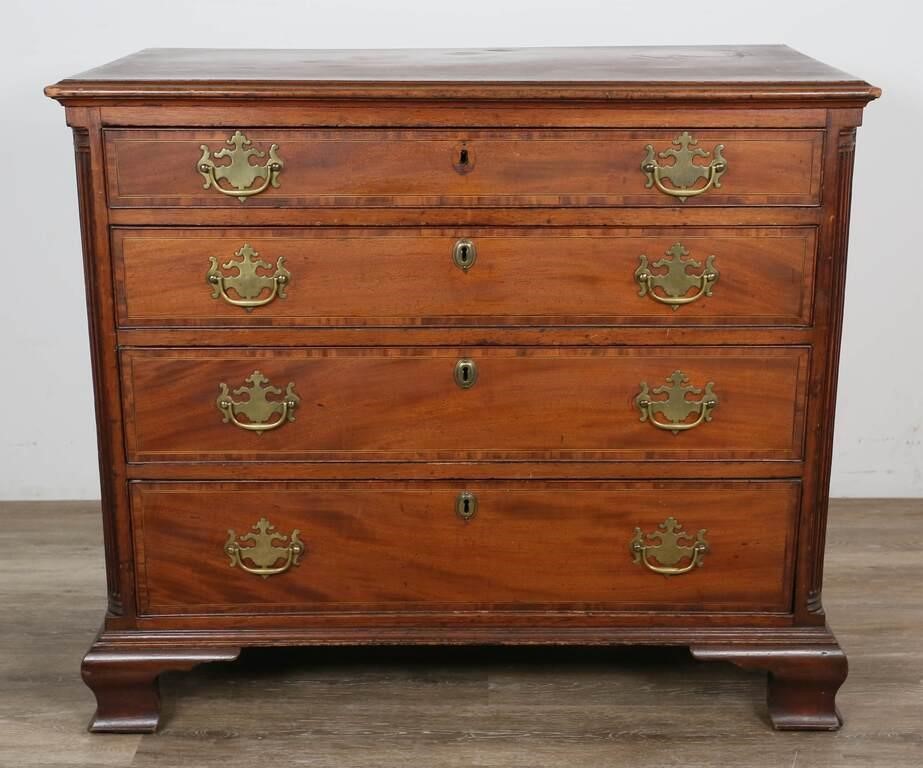 ENGLISH GEORGIAN BACHELORS' CHEST