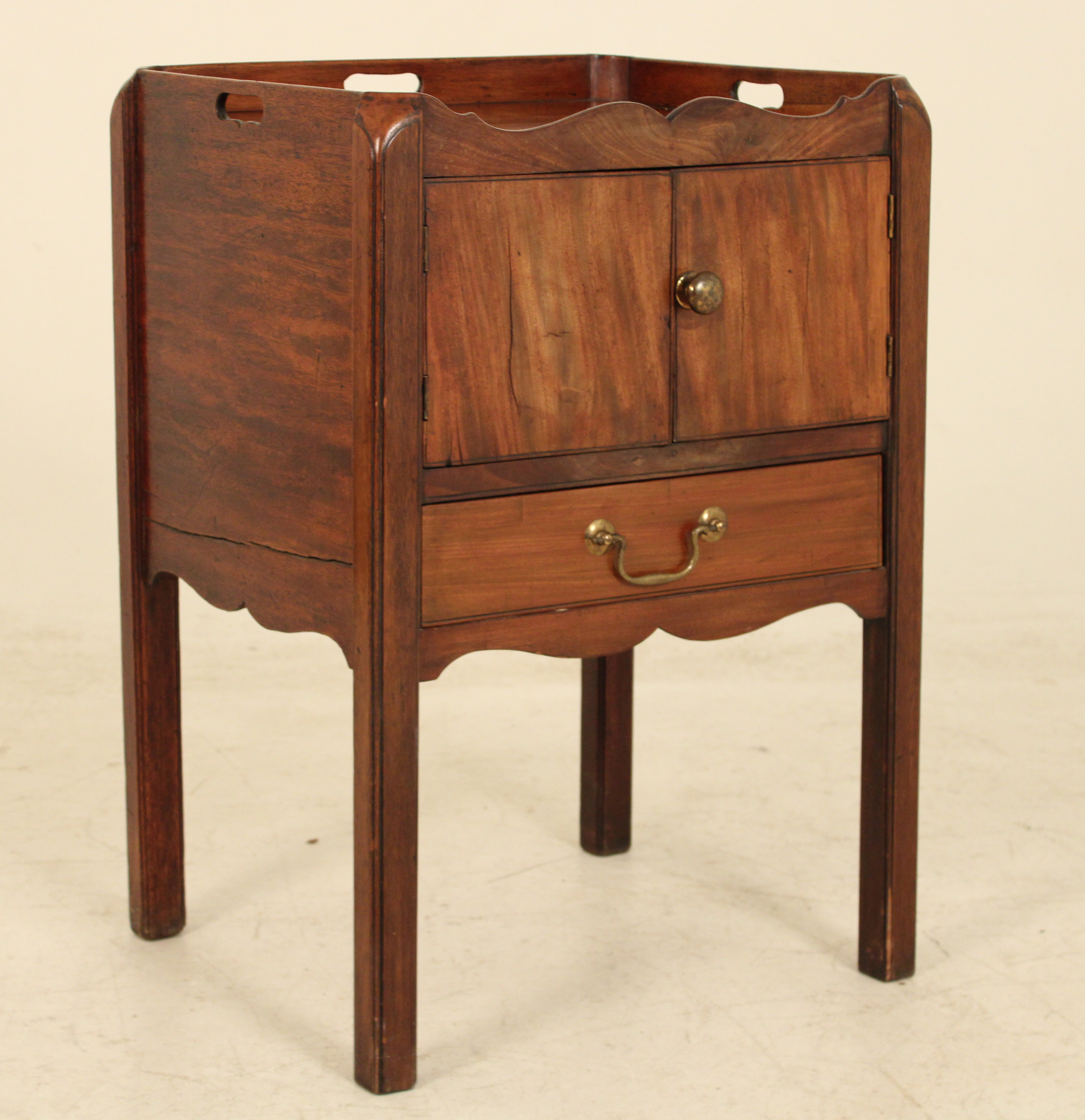 ENGLISH GEORGIAN MAHOGANY BEDSIDE