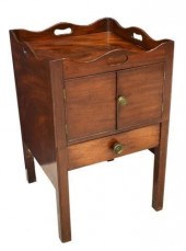 ENGLISH GEORGIAN STYLE MAHOGAN