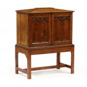 ENGLISH GOTHIC STYLE OAK CARVE