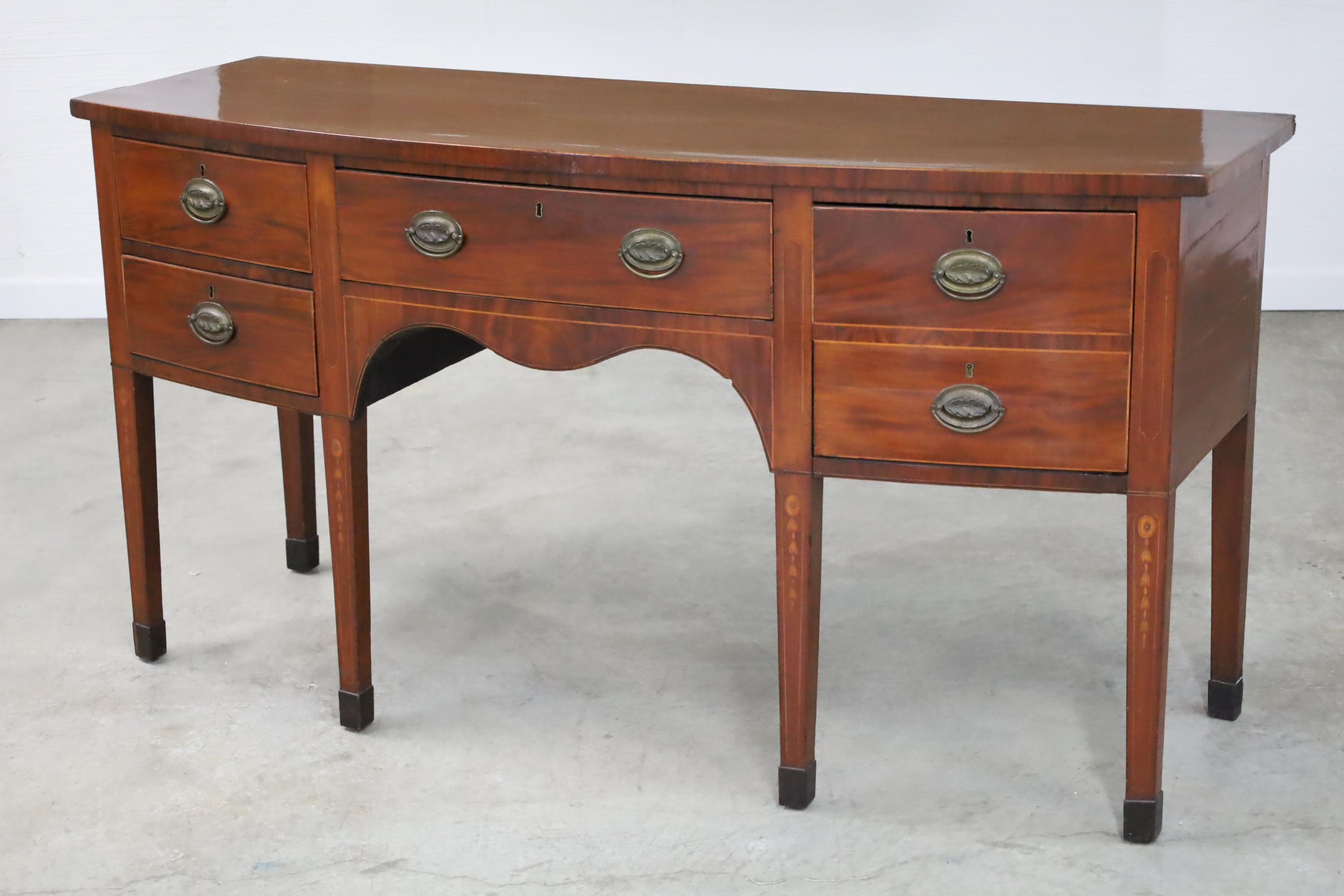 ENGLISH HEPPLEWHITE MAHOGANY