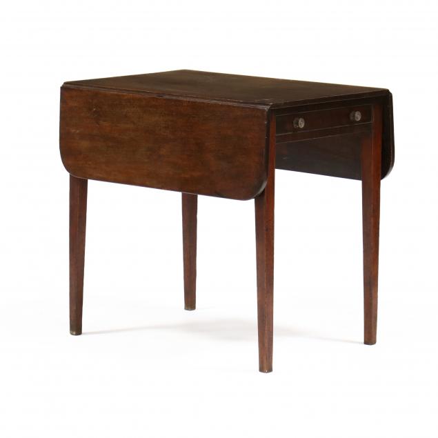 ENGLISH HEPPLEWHITE MAHOGANY
