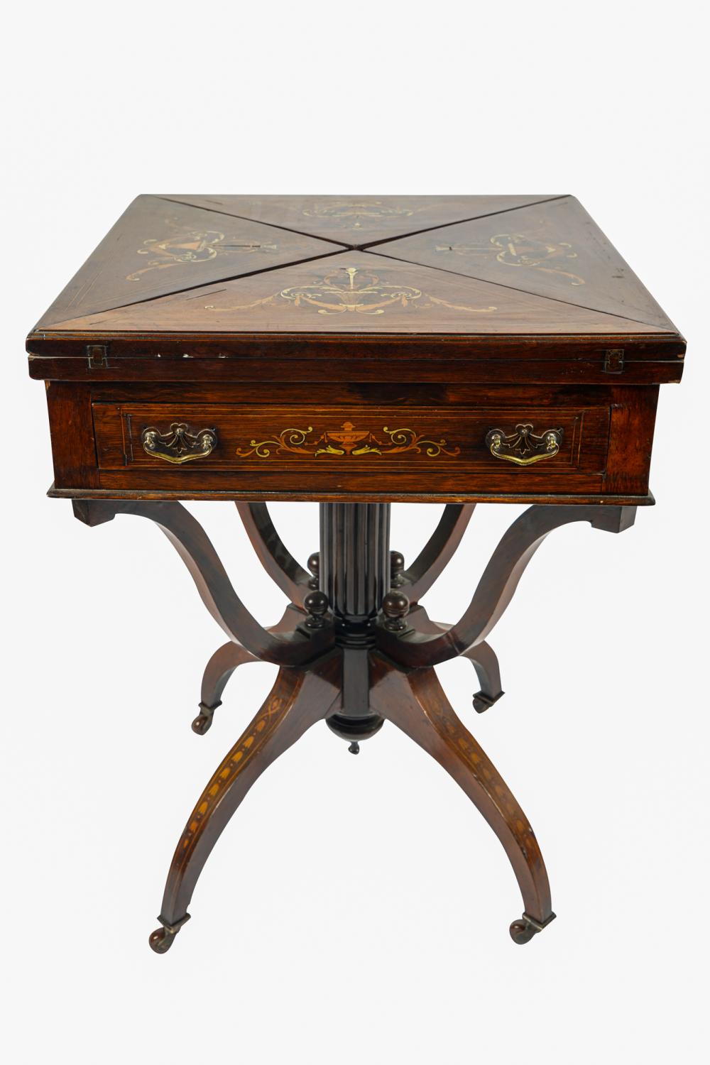 ENGLISH INLAID HANDKERCHIEF GAME