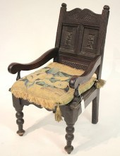 ENGLISH JACOBEAN OAK CHILD'S W