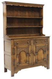 ENGLISH JACOBEAN STYLE CARVED