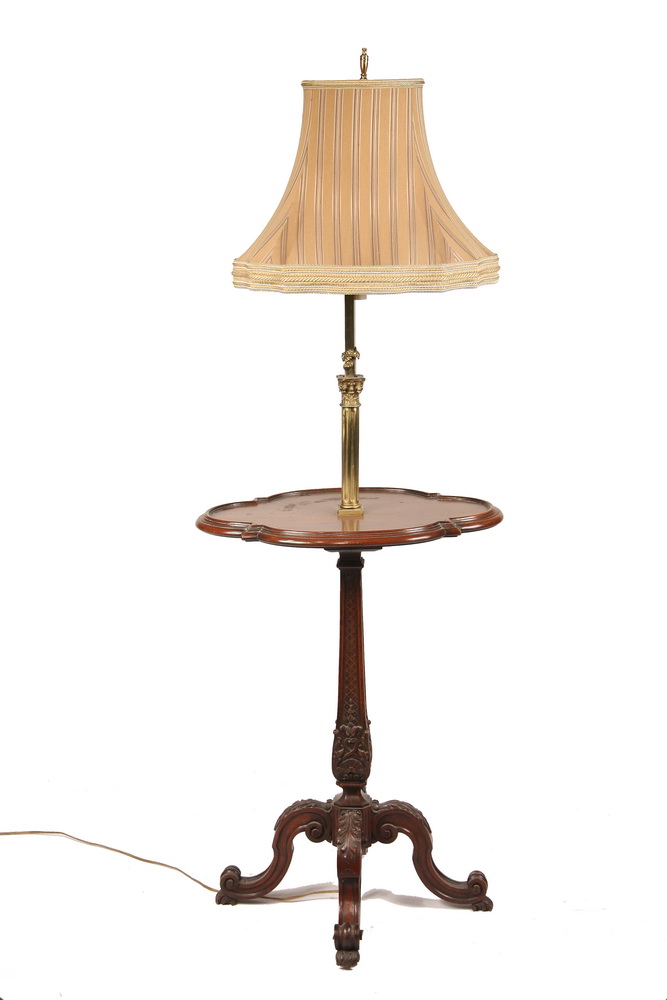 ENGLISH LAMP TABLE WITH