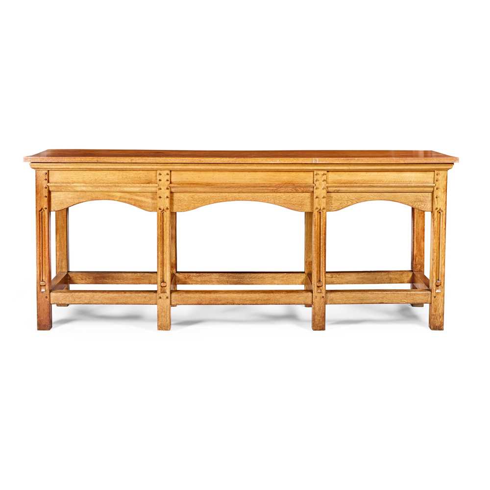ENGLISH LARGE ARTS & CRAFTS SERVING