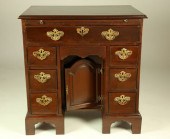 ENGLISH MAHOGANY CHIPPENDALE K