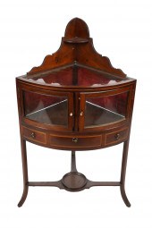 ENGLISH MAHOGANY CORNER VITRIN