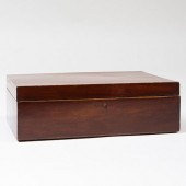 ENGLISH MAHOGANY JEWELRY BOXWi