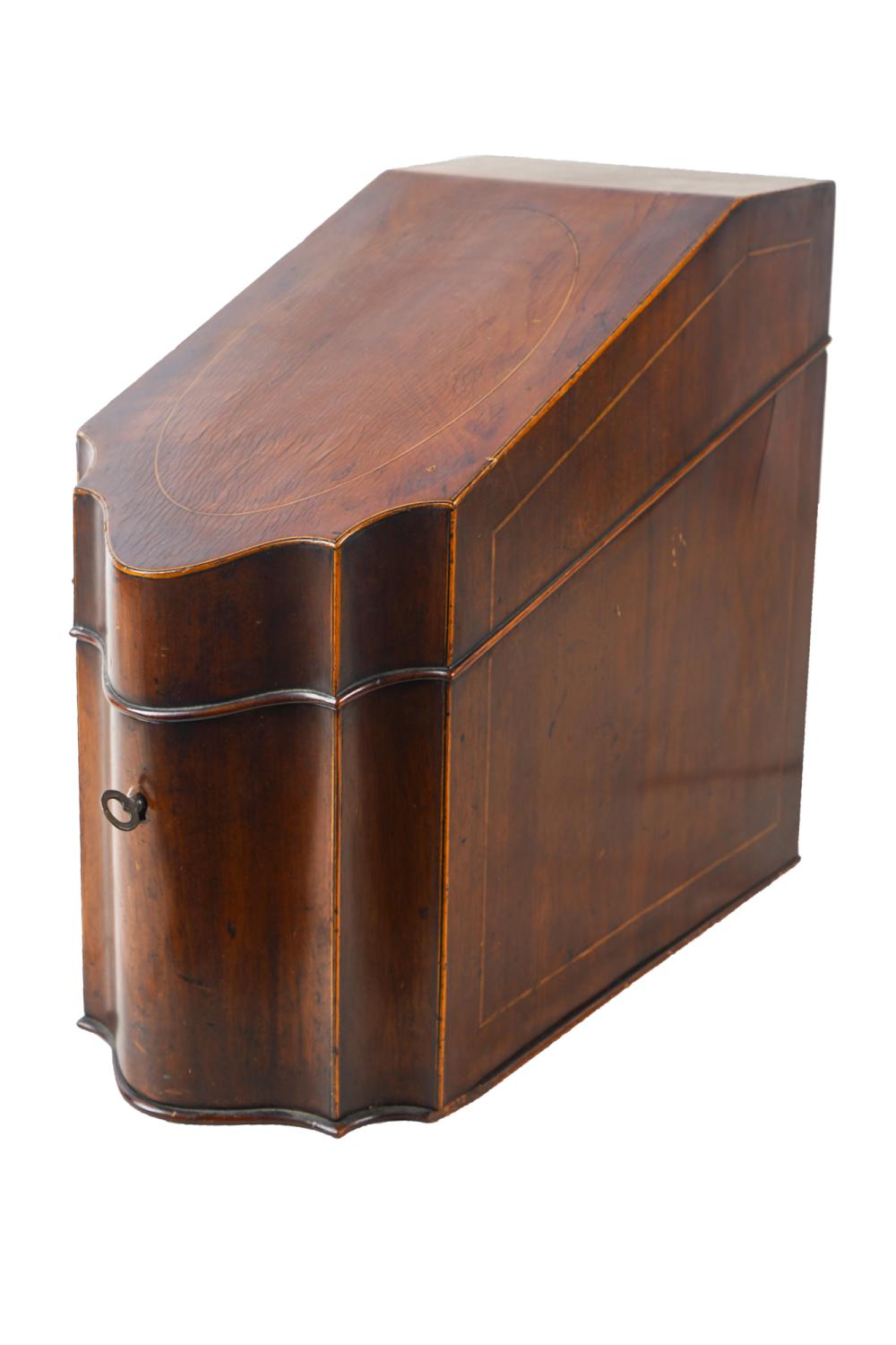 ENGLISH MAHOGANY KNIFE BOXwith line