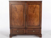 ENGLISH MAHOGANY LINEN PRESSEn