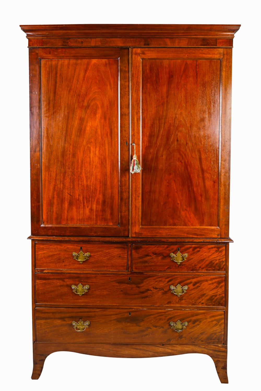 ENGLISH MAHOGANY LINEN PRESSwith