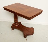 ENGLISH MAHOGANY TELESCOPING I