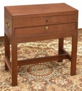 ENGLISH MAHOGANY WRITING BOX O