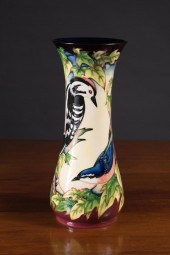 ENGLISH MOORCROFT 'INGLEWOOD'