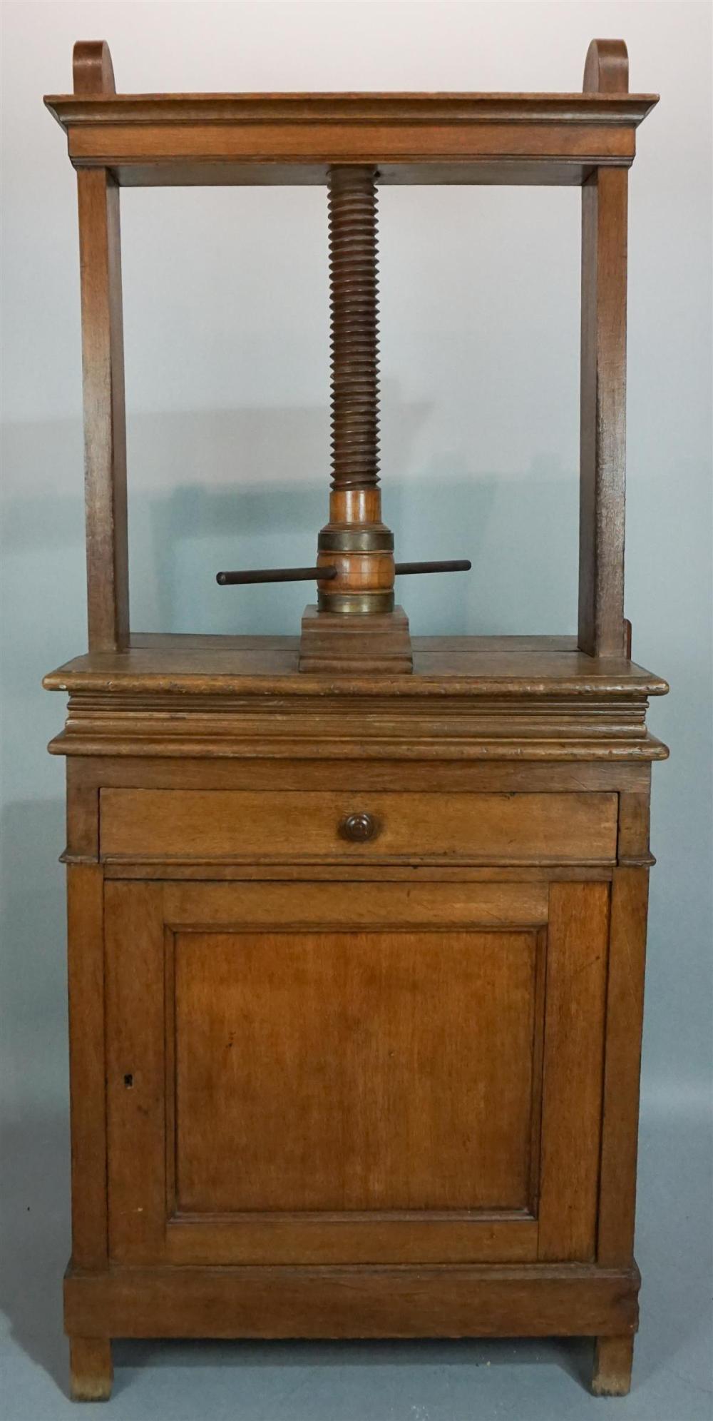 ENGLISH OAK BOOK PRESSENGLISH OAK