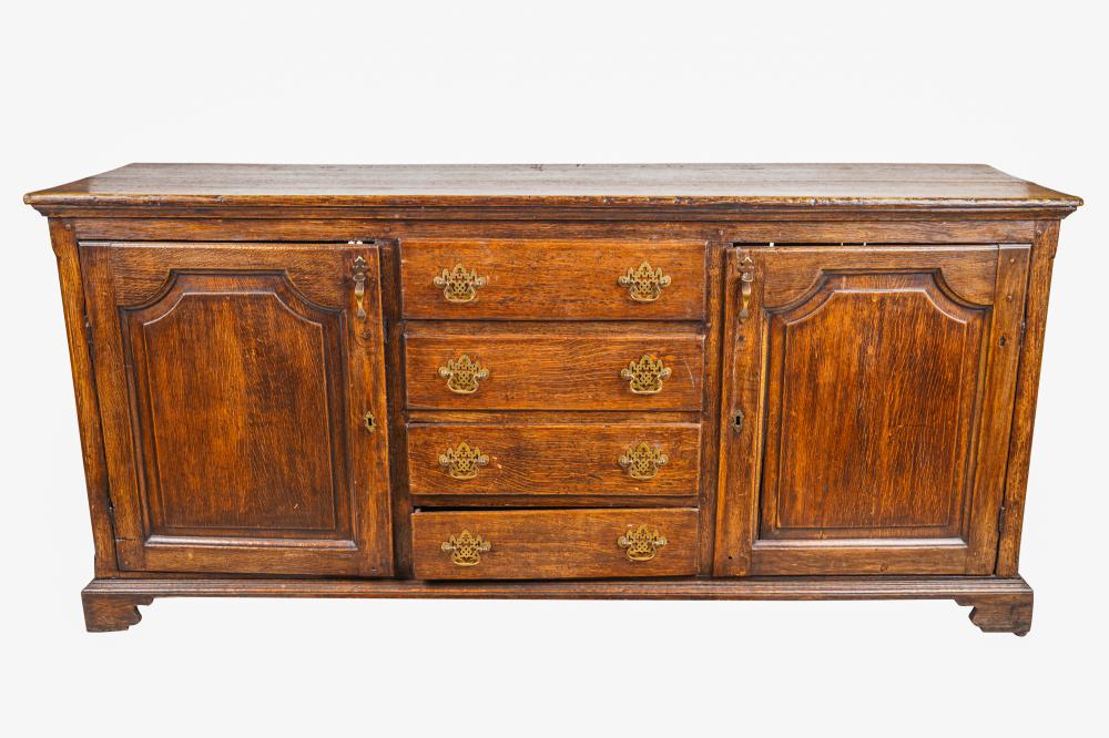ENGLISH OAK SIDEBOARDwith four
