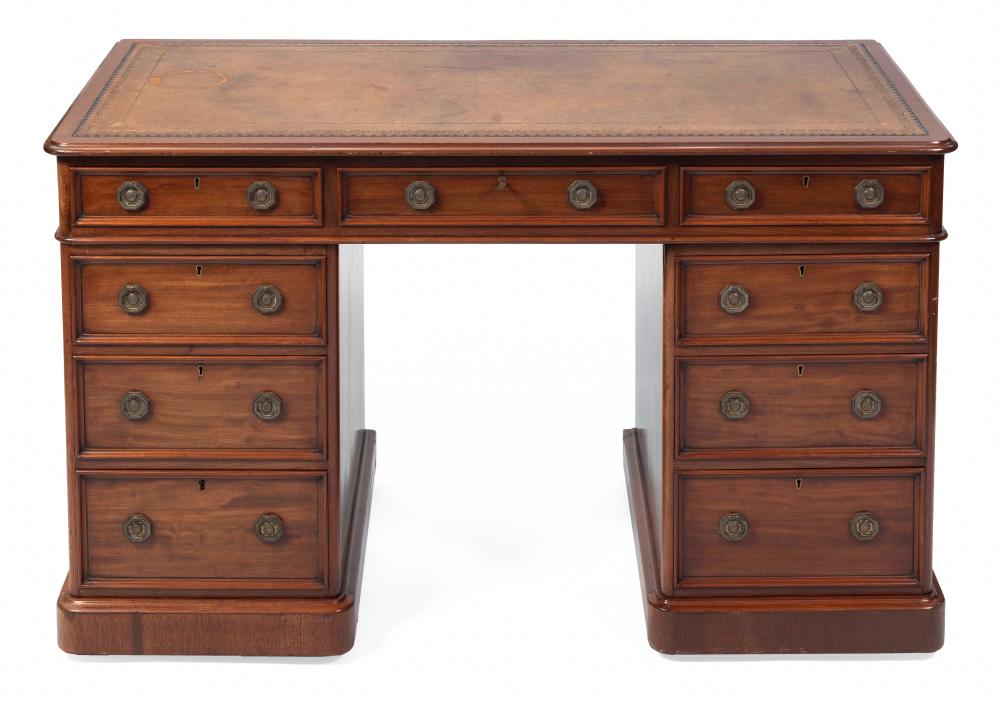 ENGLISH PEDESTAL DESK LATE