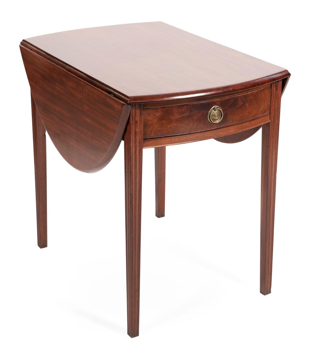 ENGLISH PEMBROKE TABLE 18TH CENTURY