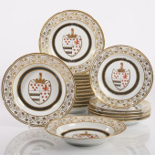 ENGLISH PORCELAIN ARMORIAL PAR