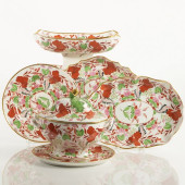 ENGLISH PORCELAIN PART DESSERT