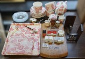 ENGLISH PORCELAIN TEA SET, CHI
