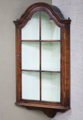 ENGLISH Q.A. STYLE WALNUT HANG