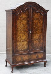 ENGLISH QUEEN ANNE STYLE BONNE