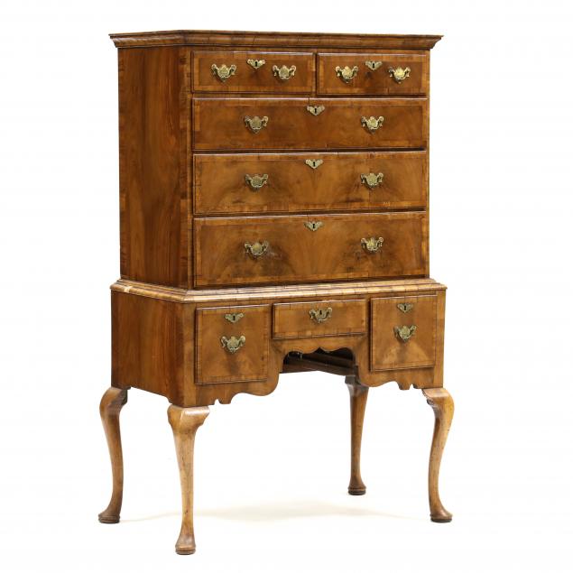 ENGLISH QUEEN ANNE WALNUT