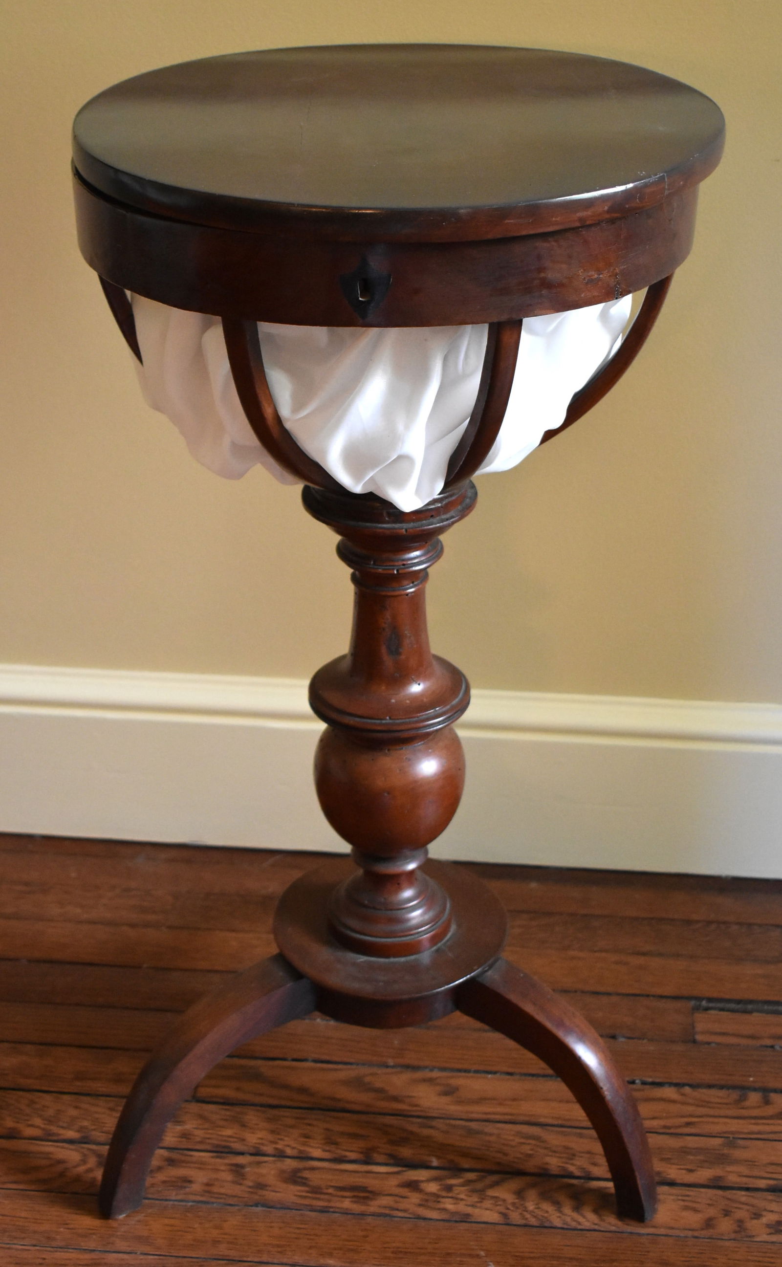 ENGLISH REGENCY MAHOGANY LADIES