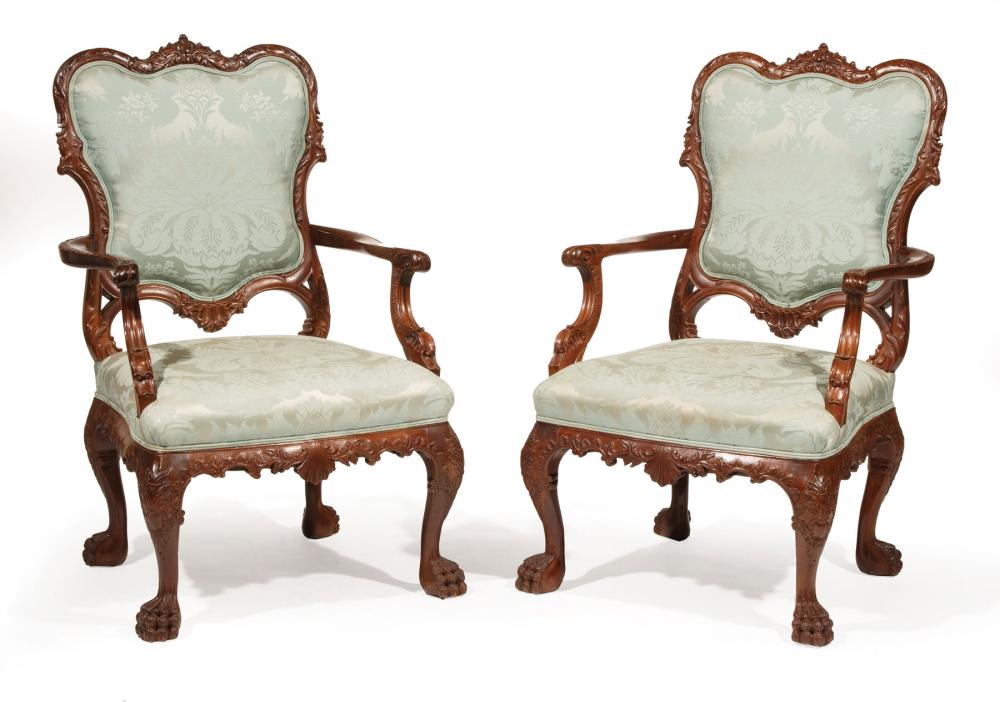 ENGLISH ROCOCO-STYLE CARVED