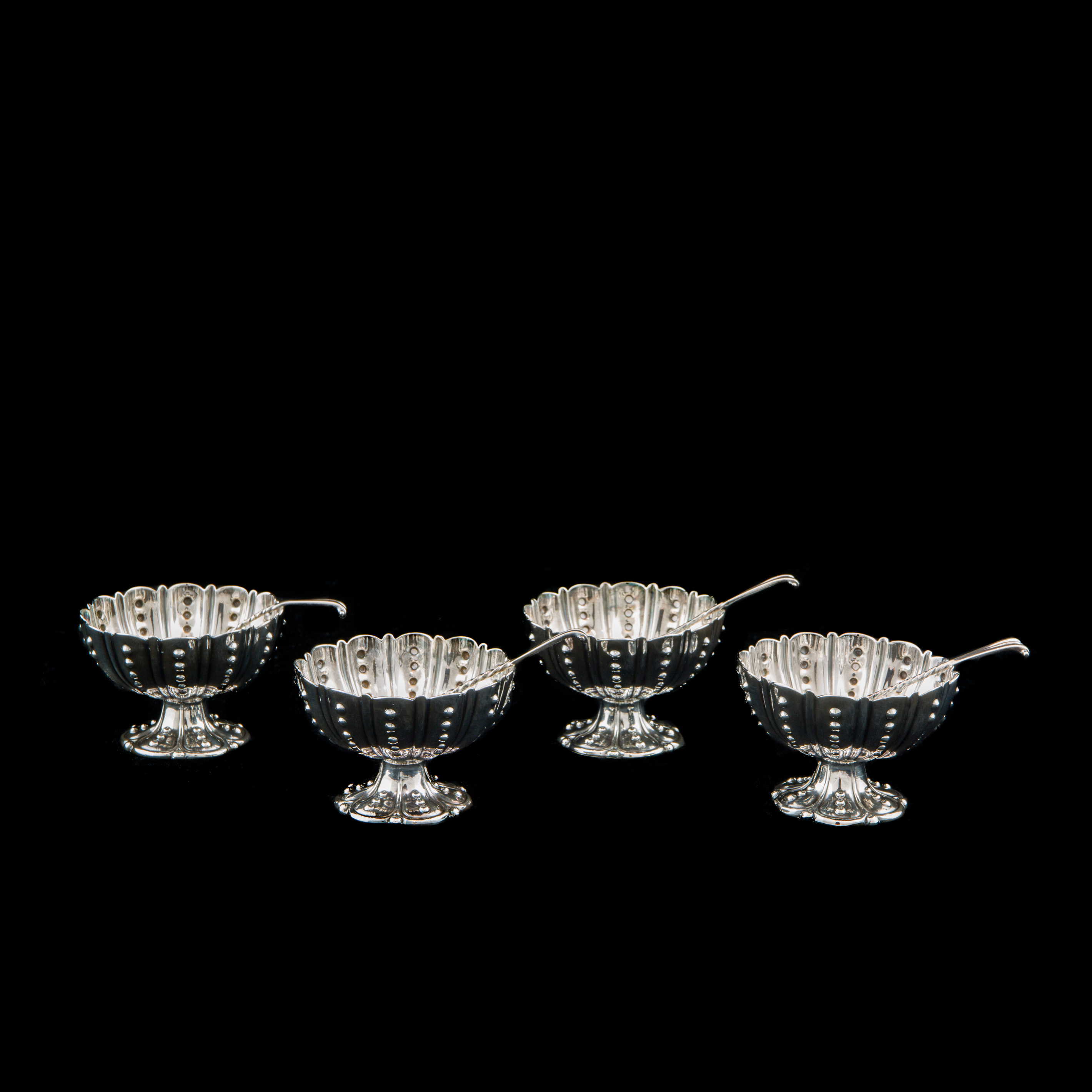 ENGLISH SALTS EN SUITE WITH SALT