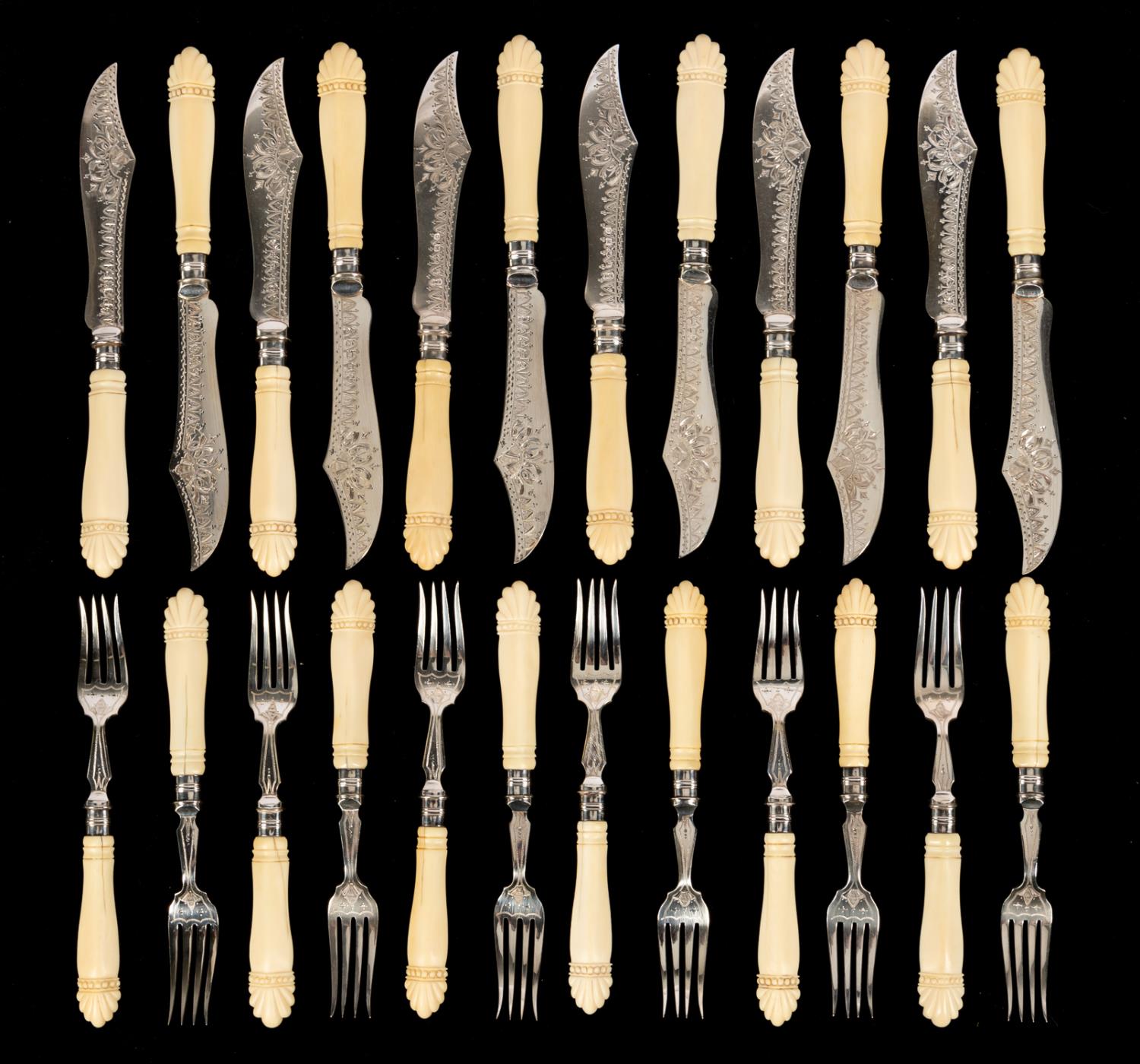 ENGLISH SILVERPLATE & BONE FISH