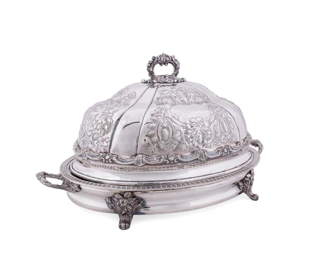 ENGLISH SILVERPLATED ENTREE DOME