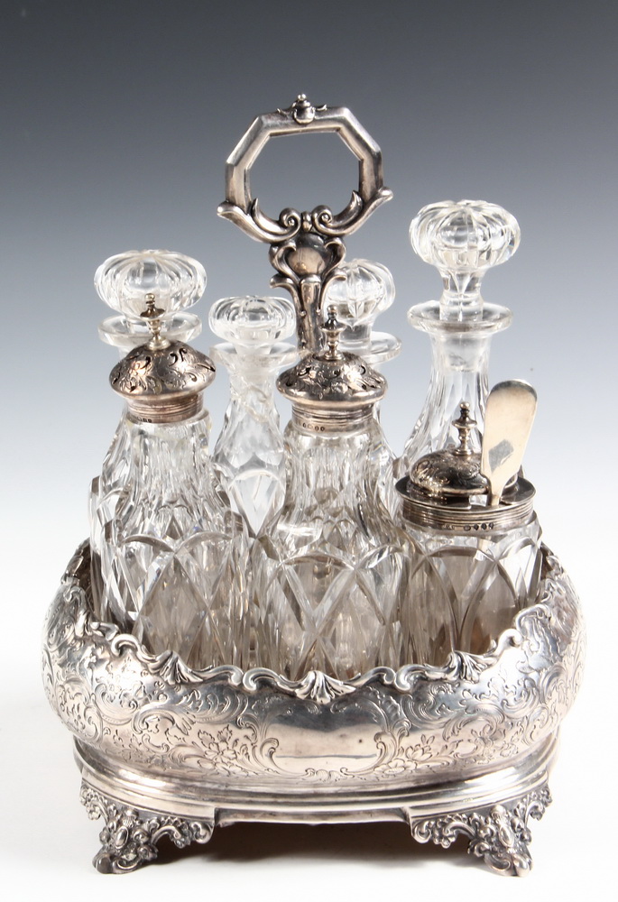 ENGLISH STERLING CASTOR SET -