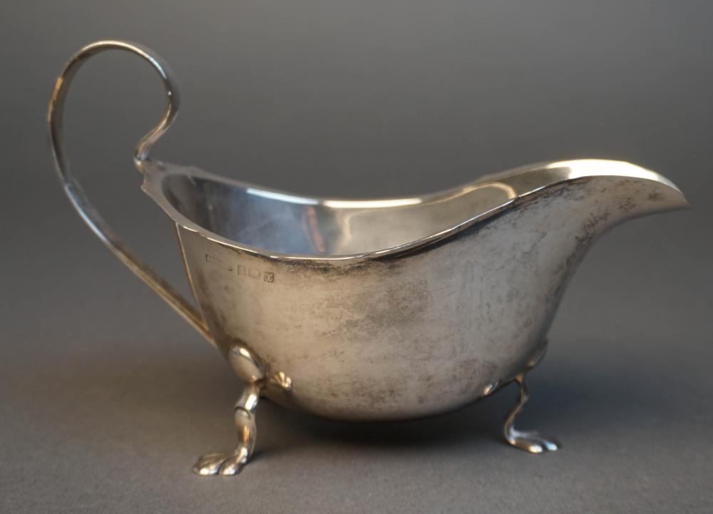 ENGLISH STERLING SILVER GRAVY BOAT,