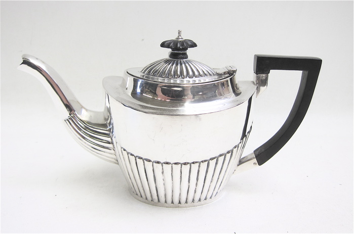 ENGLISH STERLING SILVER TEAPOT