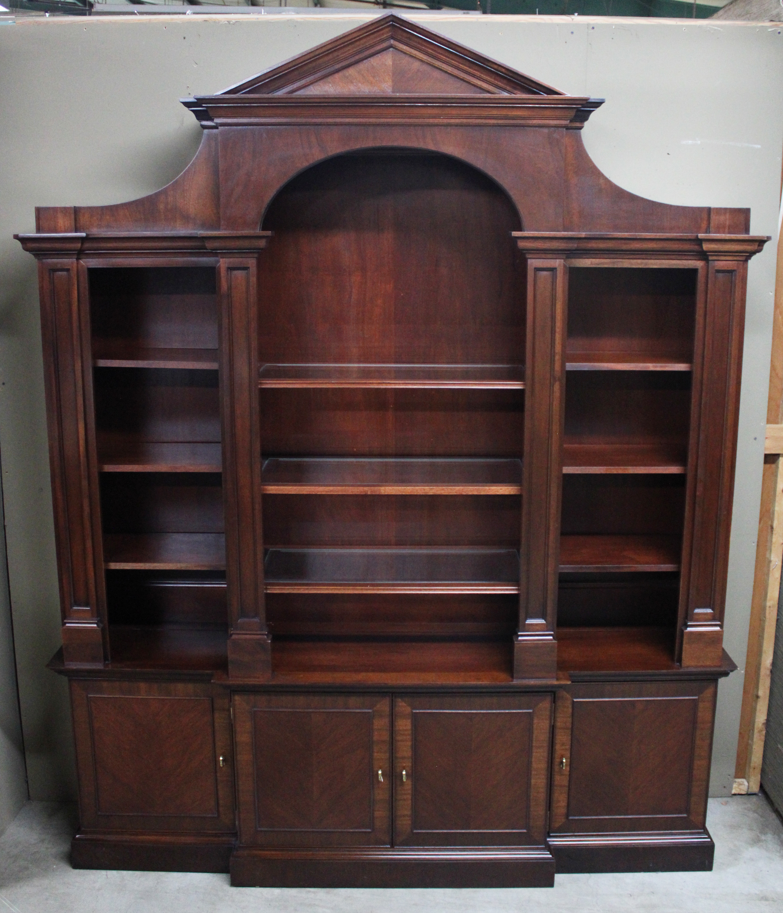 ENGLISH STYLE MAHOGANY BREAKFRONT