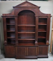 ENGLISH STYLE MAHOGANY BREAKFR