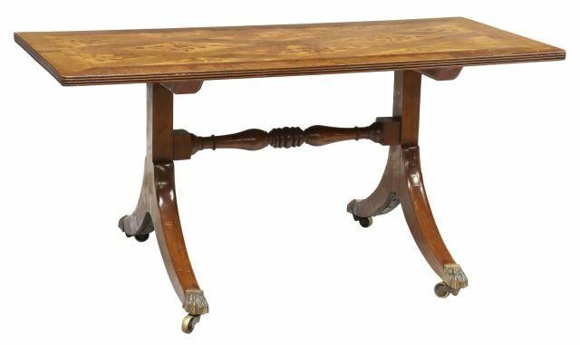 ENGLISH STYLE MAHOGANY COFFEE