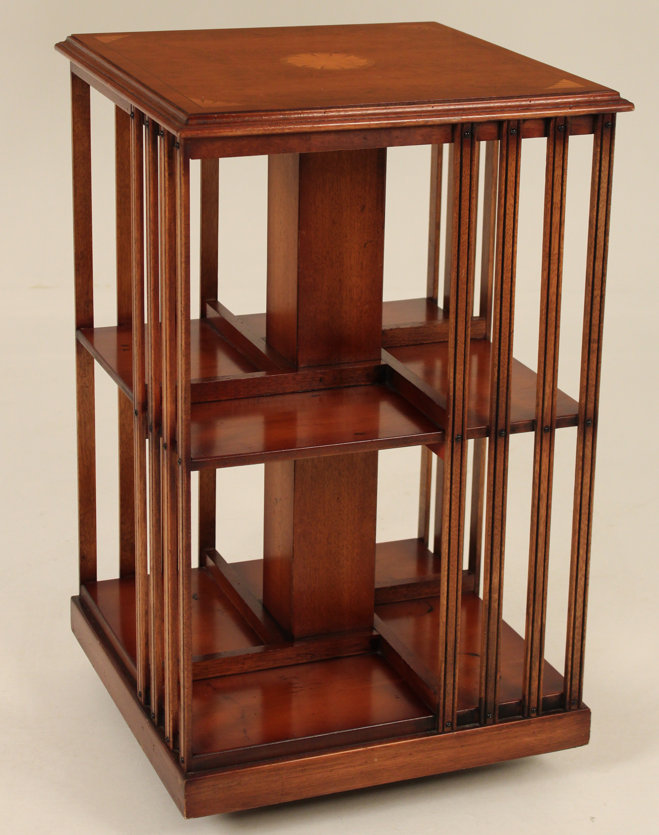 ENGLISH STYLE MARQUETRY INLAID