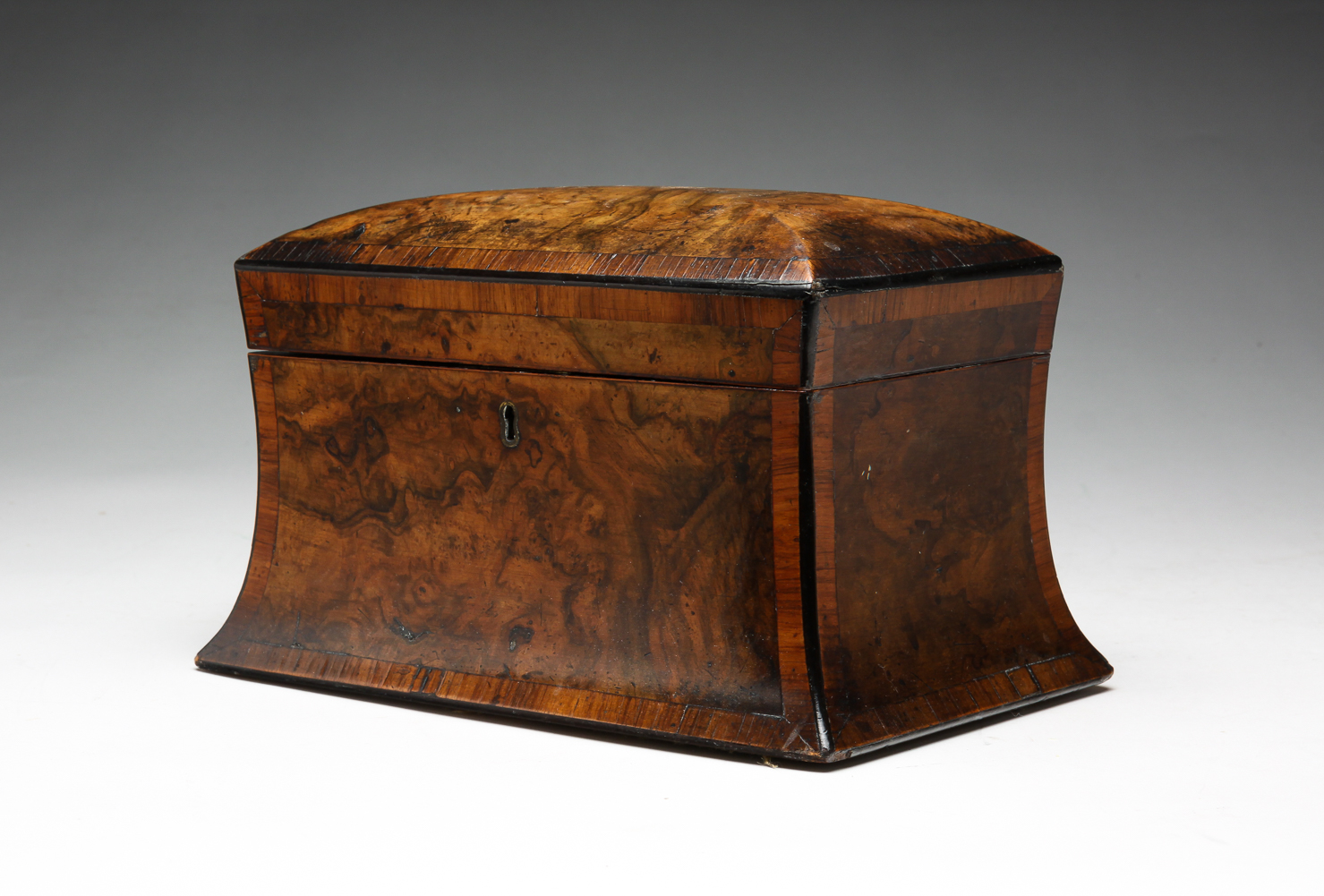 ENGLISH TEA CADDY. Mid-19th